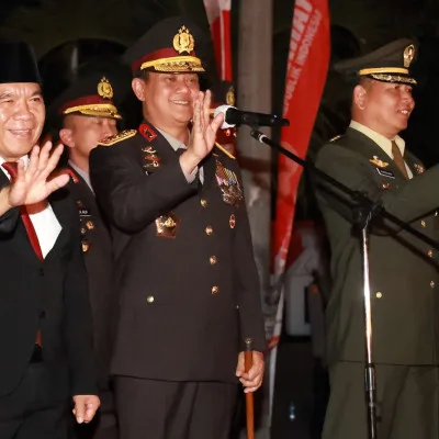 Pj Gubernur Banten Al Muktabar Hadiri Upacara Taptu Rangkaian HUT Kemerdekaan RI Ke-78