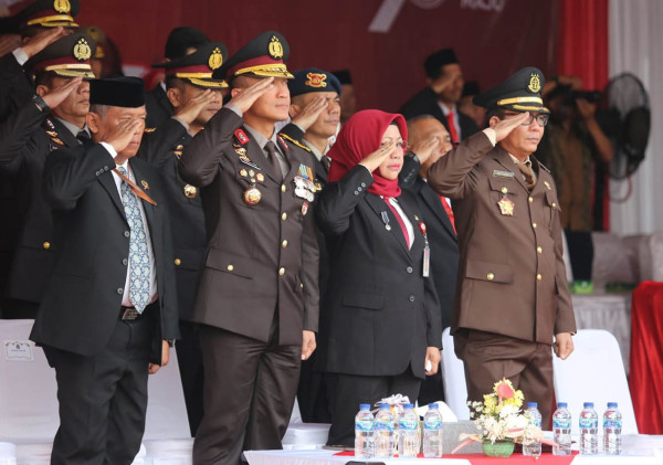 Pemprov Banten Apresiasi Pelaksanaan Pengibaran dan Penurunan Bendera Merah Putih Pada HUT Ke-78 RI