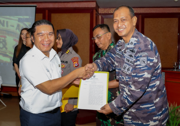 Pj Gubernur Al Muktabar Kukuhkan Klaster Logistik Penanggulangan Bencana Provinsi Banten