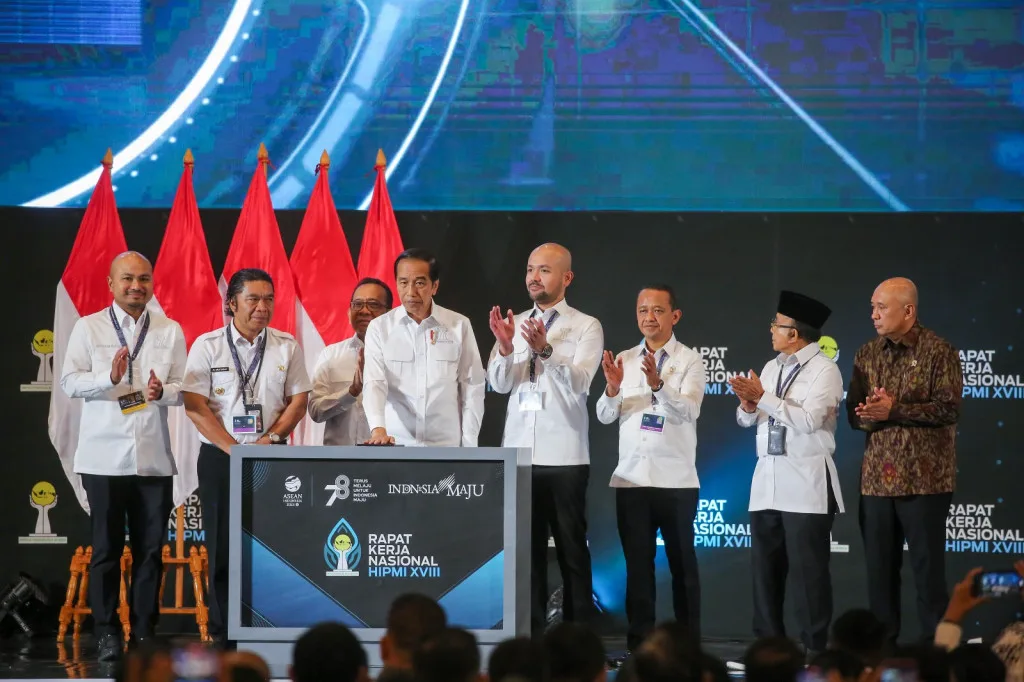 Pj Gubernur Banten Al Muktabar Hadiri Pembukaan Rakernas XVIII HIPMI