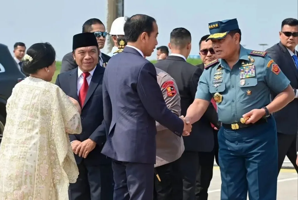Pj Gubernur Al Muktabar Turut Antar Keberangkatan Presiden Joko Widodo ke India