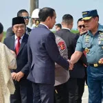 Pj Gubernur Al Muktabar Turut Antar Keberangkatan Presiden Joko Widodo ke India
