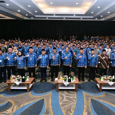 Pj Gubernur Banten Al Muktabar Hadiri Rakernas Korpri 2023