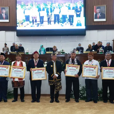 Pj Gubernur Al Muktabar Paparkan Capaian Kinerja Pembangunan pada Rapat Paripurna Istimewa HUT Ke-23 Provinsi Banten