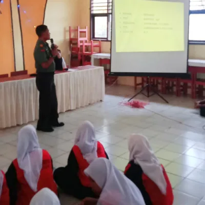 Danramil 0602-03/Walantaka Berikan Wawasan Kebangsaan Di SMK Al- Kheriyah