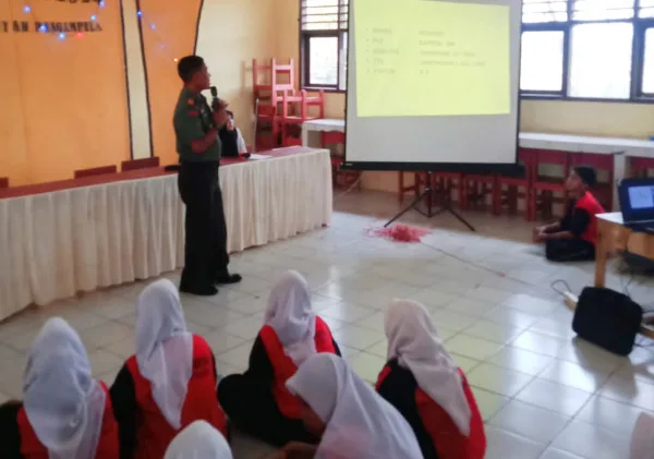 Danramil 0602-03/Walantaka Berikan Wawasan Kebangsaan Di SMK Al- Kheriyah