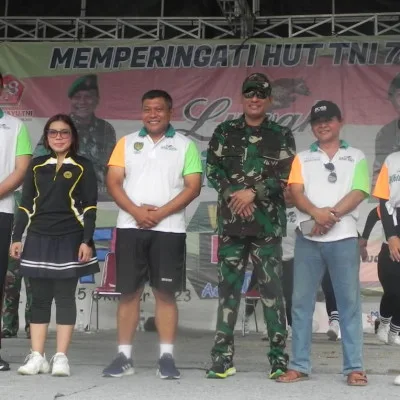 Meriahkan HUT Ke 78 TNI, Kodim 0602/Serang Olahraga Bersama Rakyat