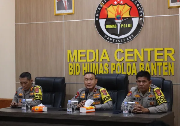Wakapolda Banten Berikan Motivasi dan Arahan Kepada Personel Bidhumas Polda Banten