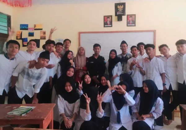 Gemma To School, Kibarkan Semangat Perpendidikan