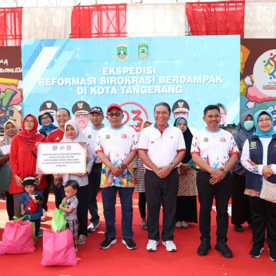 Pj Gubernur Banten Al Muktabar Pastikan Bantuan Sosial Tepat Sasaran