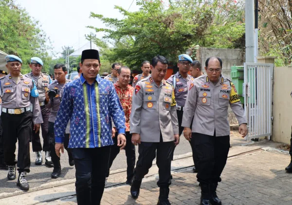 Kapolda Banten Lakukan Pengecekan Personel Pengamanan di KPU dan Bawaslu Pemilu 2024