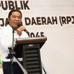 Pj Gubernur Al Muktabar Buka Forum Konsultasi Publik Rancangan Awal RPJPD Provinsi Banten 2025-2045