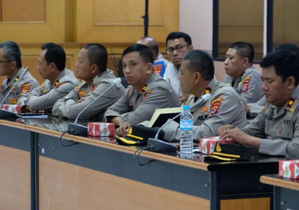 Polda Banten Gelar Pembinaan Etika Polri dan Sosalisasi Perpol Nomor 7 Tahun 2022