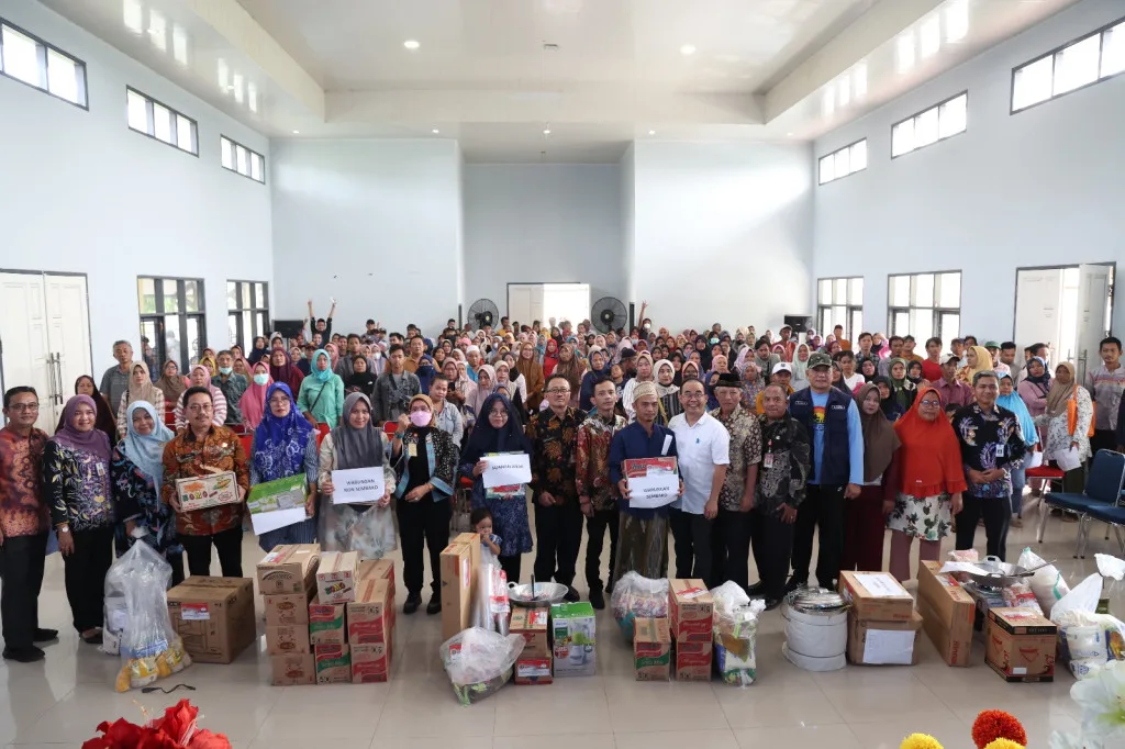 Tingkatkan Ekonomi KPM, Pemprov Banten Salurkan Bantuan Ke Masyarakat Kabupaten Tangerang