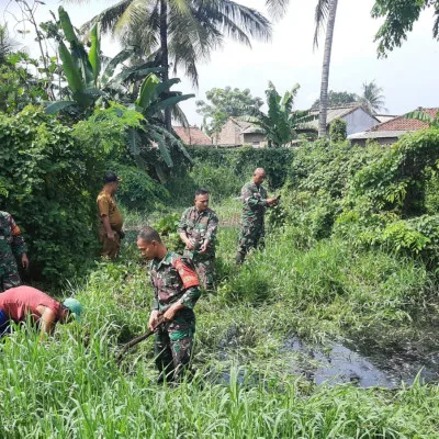 Koramil 0602-18/Kragilan Laksanakan Pembersihan Sampah dan Penghijauan