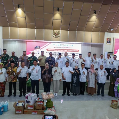 Pj Gubernur Banten Al Muktabar Tutup Rangkaian Penyaluran Bansos 2023