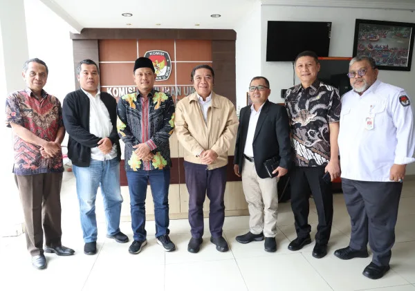Kunjungi KPU, (Pj) Gubernur Banten Al Muktabar Bahas Perkembangan Persiapan Pemilu