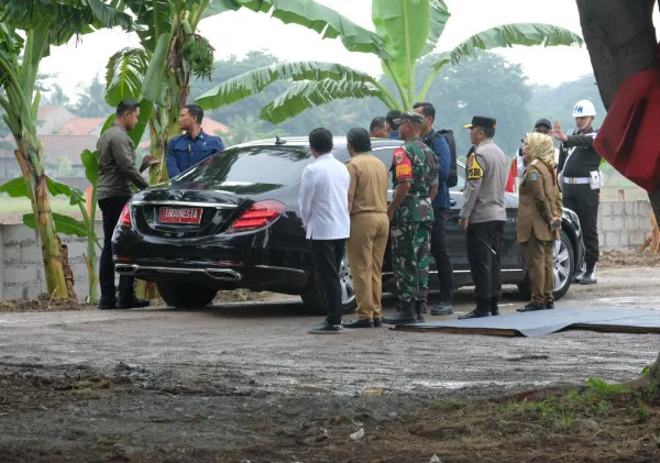 Kapolda Banten Hadiri Kunjungan Kerja Presiden Jokowi di Desa Margagiri Kec. Bojonegara