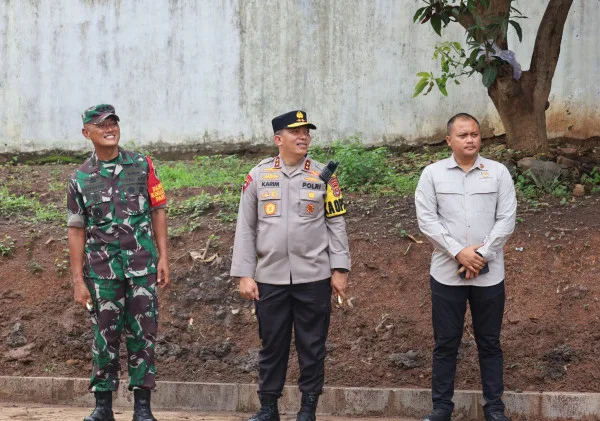Kapolda Banten Hadiri Kunjungan Kerja Presiden Jokowi di Gudang Bulog Kota Serang