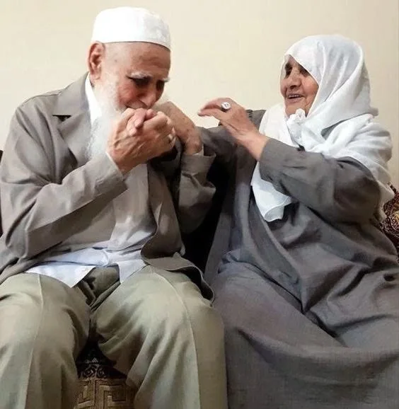 Cara Mencintai Wanita Dengan Tulus, Lakukanlah Tips Berikut Ini!