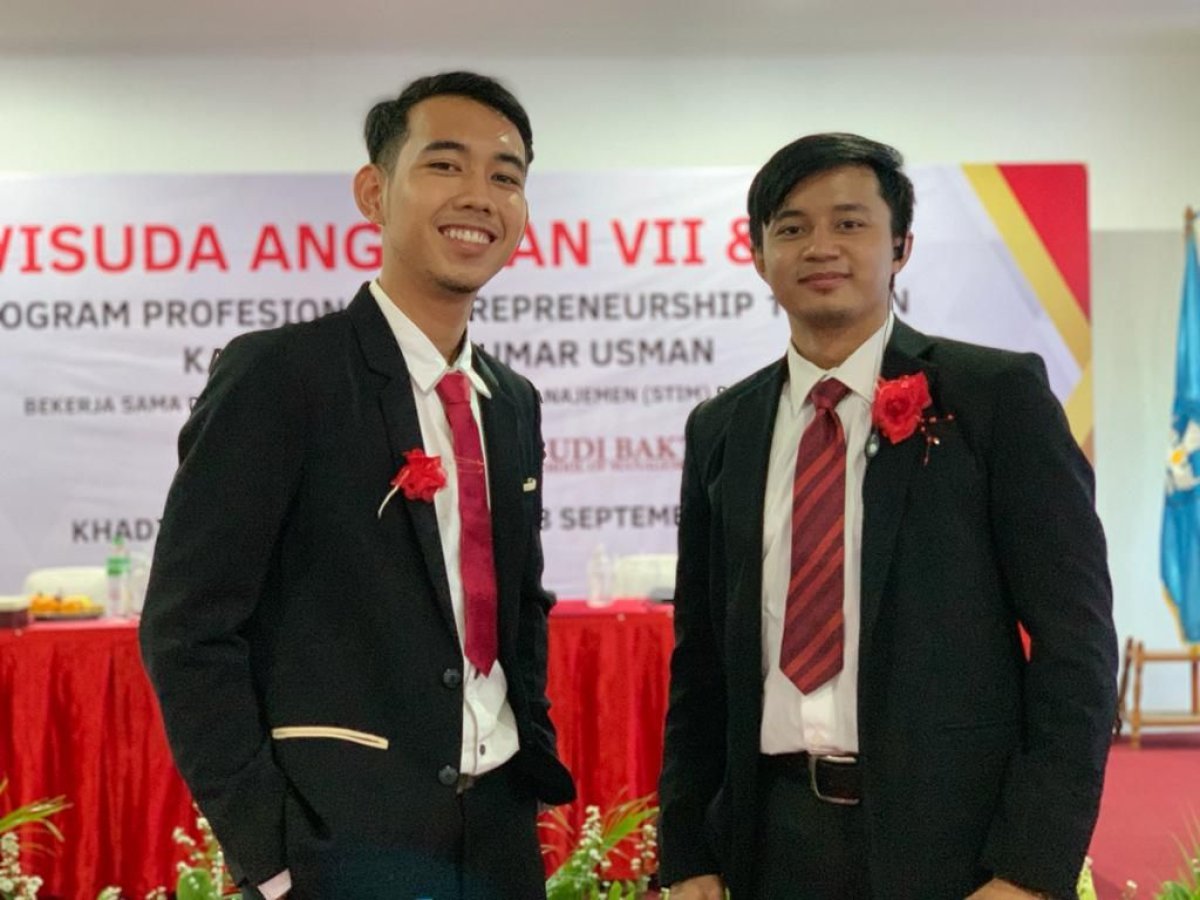 Jatuh Bangun Mencoba Usaha Hingga Bekerja Menjadi Tukang Las, Kini Menjadi Tim Media dan Marketing di Kampus Ternama