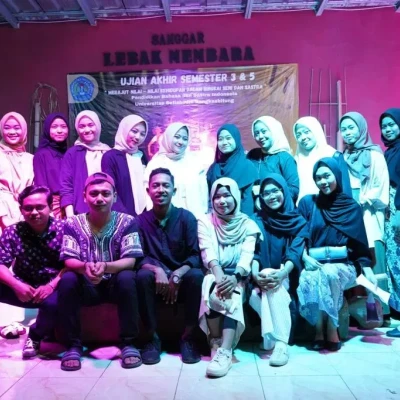 Mahasiswa Universitas Setia Budhi Rangkasbitung Merajut Nilai-Nilai Kehidupan Dalam Bingkai Seni Dan Sastra