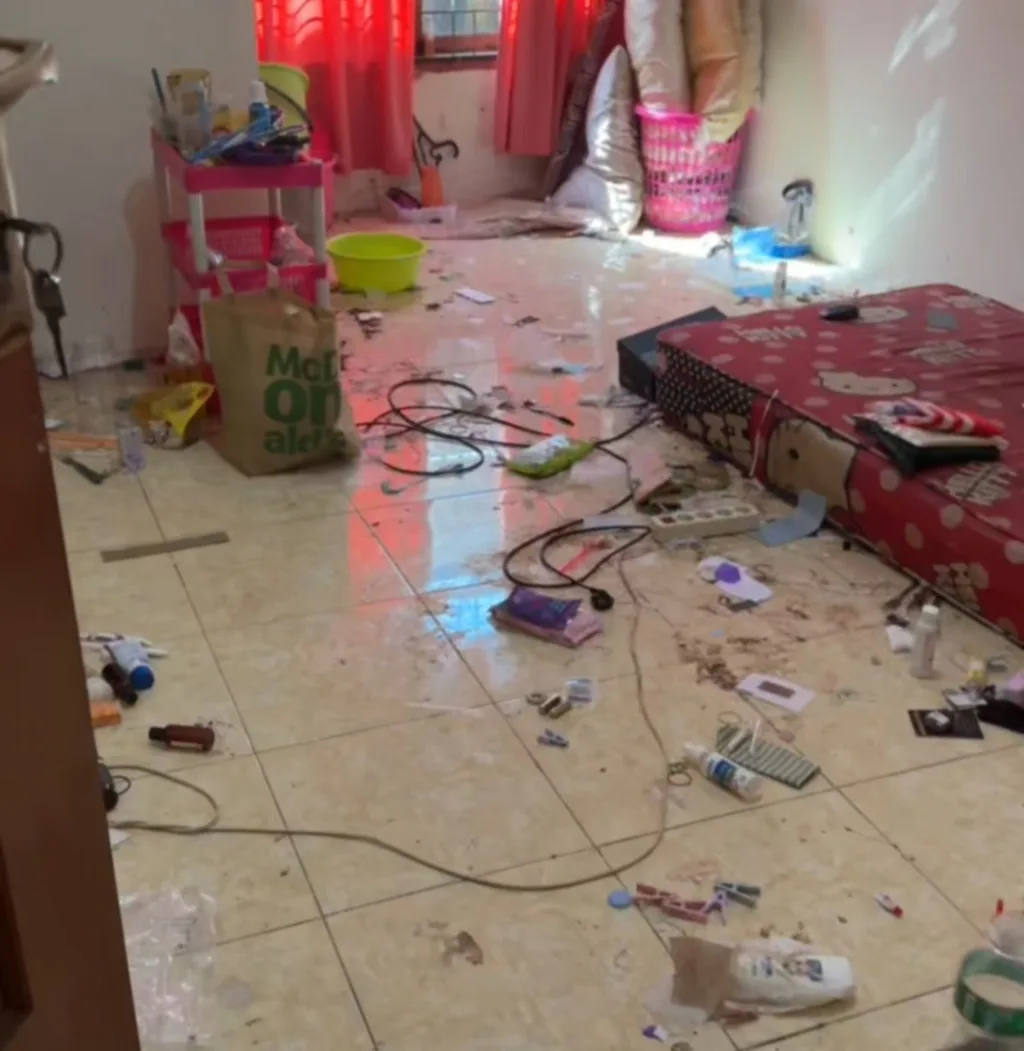 Baru Baru Ini Seorang Pemilik Kos Membagikan Momen Kamar Kos yang Disewakannya Berserakan Sampah, Padahal Si Penyewa Wanita Cantik