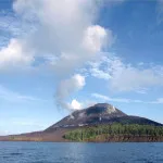 Peran Gunung Krakatau Dalam Ekologi Lokal