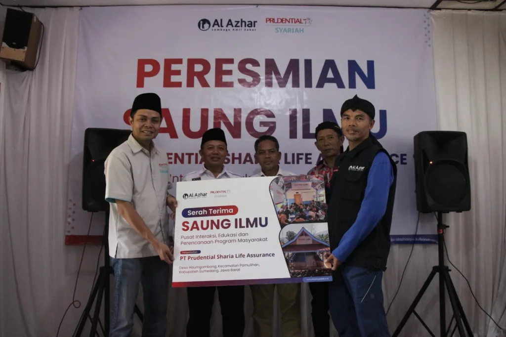 Prudential Syariah dan LAZ Wakaf Al Azhar Resmikan Saung Ilmu untuk Mendorong Literasi dan Ekosistem Keuangan Syariah di Desa Haurngombong