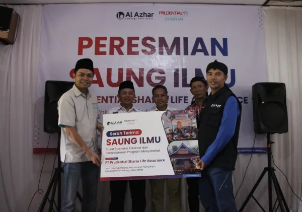 Prudential Syariah dan LAZ Wakaf Al Azhar Resmikan Saung Ilmu untuk Mendorong Literasi dan Ekosistem Keuangan Syariah di Desa Haurngombong