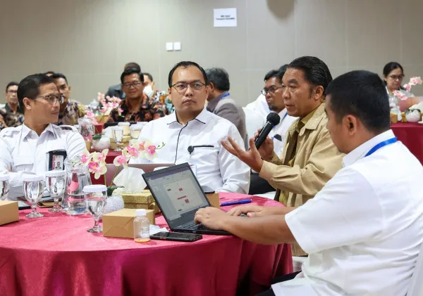 Al Muktabar, Gubernur Banten, Dorong Percepatan Pembangunan Hunian Tetap untuk Korban Banjir di Lebak
