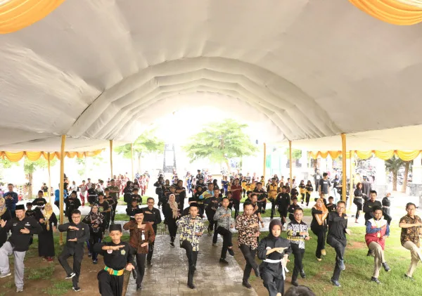 Mahasiswa UGM dan Pemerintah Serang Bersinergi dalam Pelestarian Silat Kaserangan