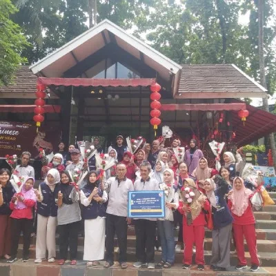 Kolaborasi LAZ Al Azhar dan Kitabisa: Voluntrip yang Menghadirkan Senyum Bahagia Lansia