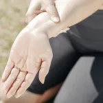 Menghindari Asam Urat dengan Mengenali Makanan dan Minuman Penyebabnya serta Metode Diagnostik