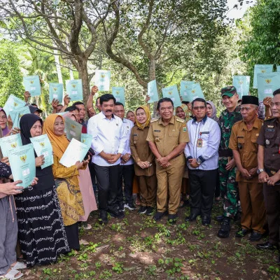 Penyerahan Sertipikat Tanah di Banten: Langkah Menuju Keadilan Sosial dan Peningkatan Ekonomi Masyarakat