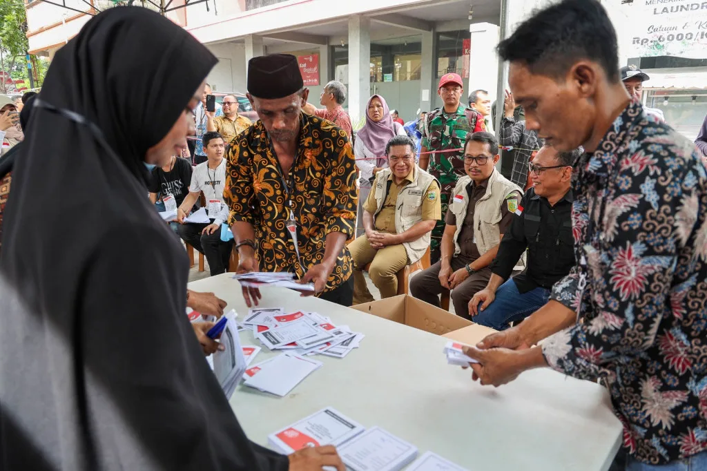 Pj Gubernur Banten, Al Muktabar, Saksikan Penghitungan Suara Pemilu 2024