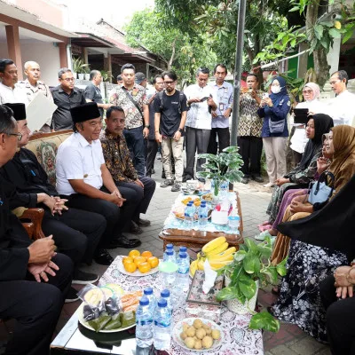 Gubernur Banten Berikan Santunan kepada Keluarga Petugas Pemilu yang Meninggal