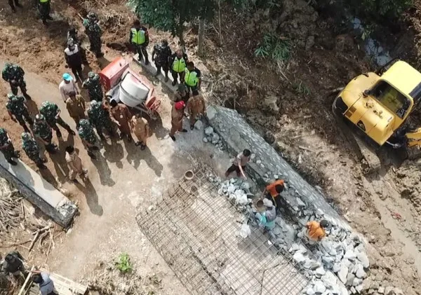 Kunjungan Kerja Asrena Kasad ke TMMD Ke-119 Kodim 0602/Serang