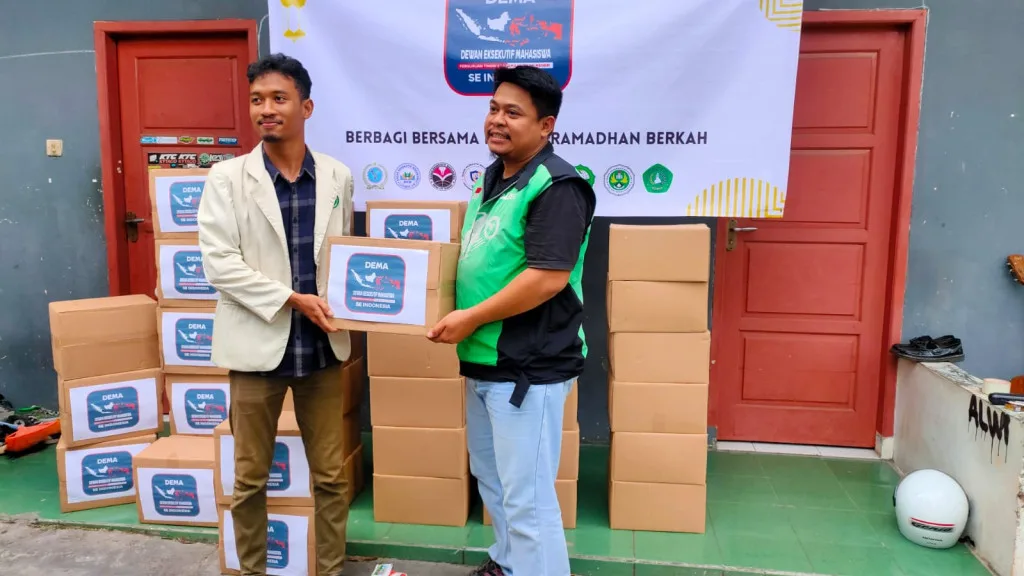 Mahasiswa PTKIN Seluruh Indonesia Bagikan Sembako Menyambut Ramadhan 1445 H