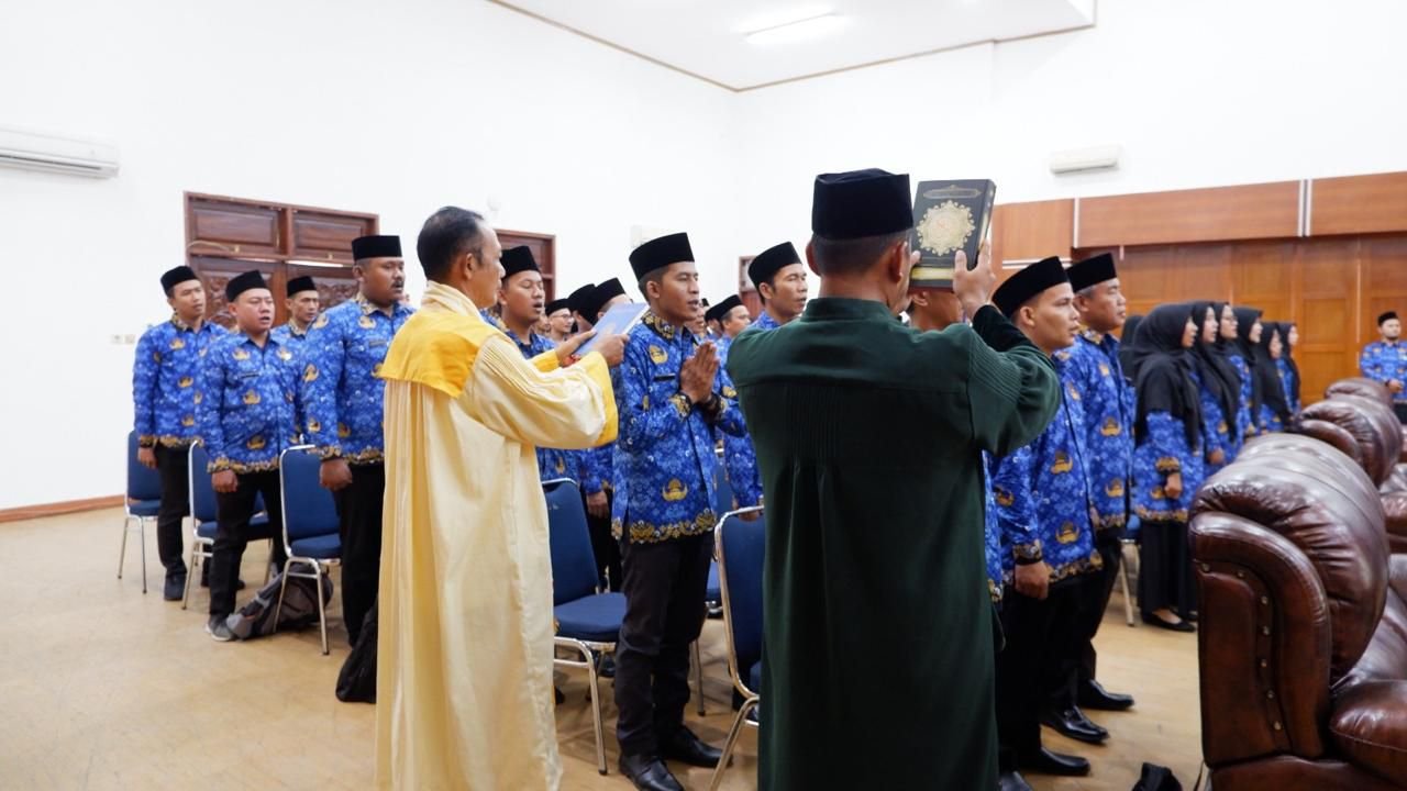 Pelantikan Pegawai Pemerintah dengan Perjanjian Kerja (PPPK) di Kanwil Kemenag Provinsi Banten
