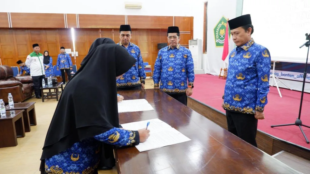 Pelantikan Pegawai Pemerintah dengan Perjanjian Kerja (PPPK) di Kanwil Kemenag Provinsi Banten