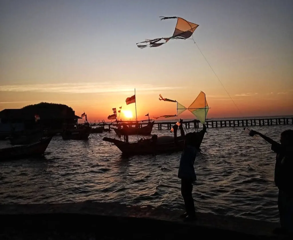 Pesona Pantai Lontar: Wisata Menarik di Serang, Banten