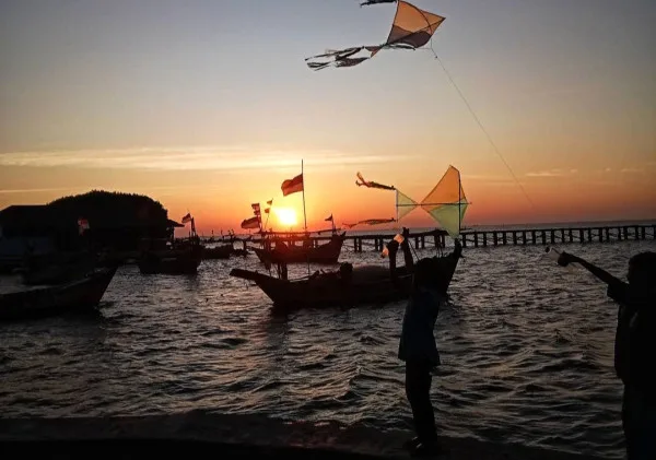 Pesona Pantai Lontar: Wisata Menarik di Serang, Banten