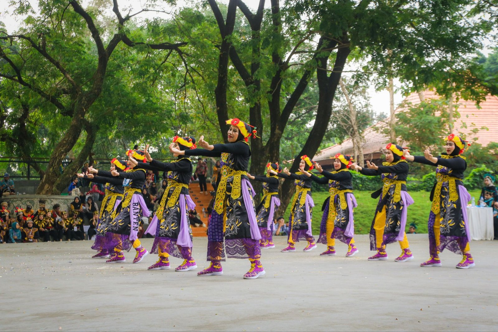 Kontingen TP PKK Provinsi Banten Kreasikan Senam 6 Langkah Cuci Tangan dalam Tari Cuking