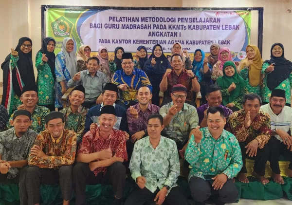 Kabag TU Kanwil Kemenag Banten Sidak Pelaksanaan Diklat di Pesantren Manahijus Sadat