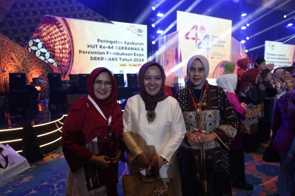 Regenerasi Pengrajin dan Pelestarian Warisan Budaya: Dekranasda Banten dan Dekranas Expo 2024