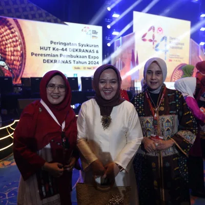 Regenerasi Pengrajin dan Pelestarian Warisan Budaya: Dekranasda Banten dan Dekranas Expo 2024