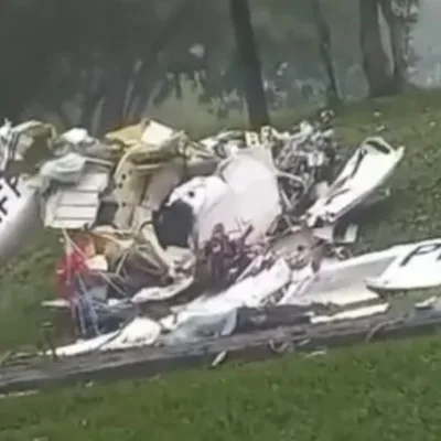 Tragedi Pesawat Latih Jatuh di BSD: Tiga Orang Meninggal, Dua Masih Terjebak di Dalam Pesawat