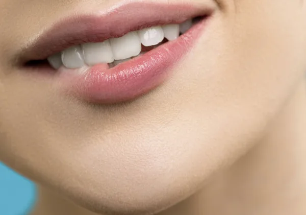 10 Rahasia Mendapatkan Bibir Sehat dan Berisi: Panduan Lengkap Merawat Bibir Anda