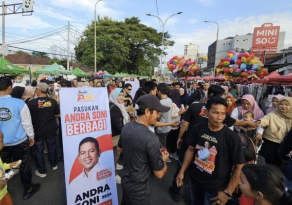 Andra Soni, Calon Gubernur Banten 2024-2029: Momentum Car Free Day untuk Sosialisasi dan Bagi-Bagi 1.000 Susu dan Roti Gratis